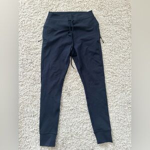 Avalanche Black Active Leggings